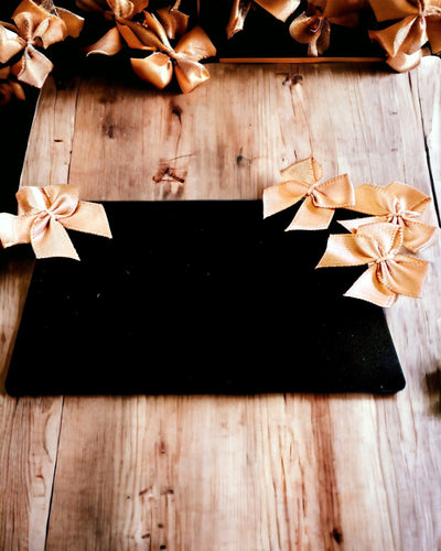 Cartão de Visita Exclusivo em Metal Preto com Possibilidade de Personalização – Ideal para Presente