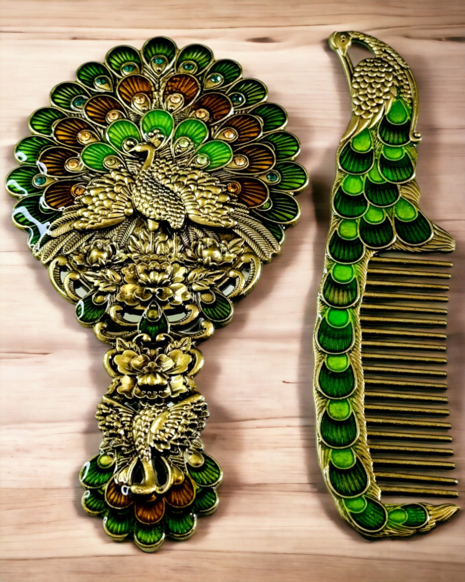 Set Vintage cu Oglindă și Pieptene cu Motiv de Păun - Accesorii Cosmetice Decorative