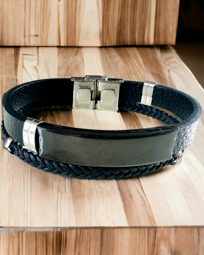 Pánský náramek z PU kůže a nerezové oceli s možností gravírování – dostupný ve dvou barevných variantách