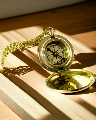 Golden Color Adventure Compass – Elegant Discovery Navigator