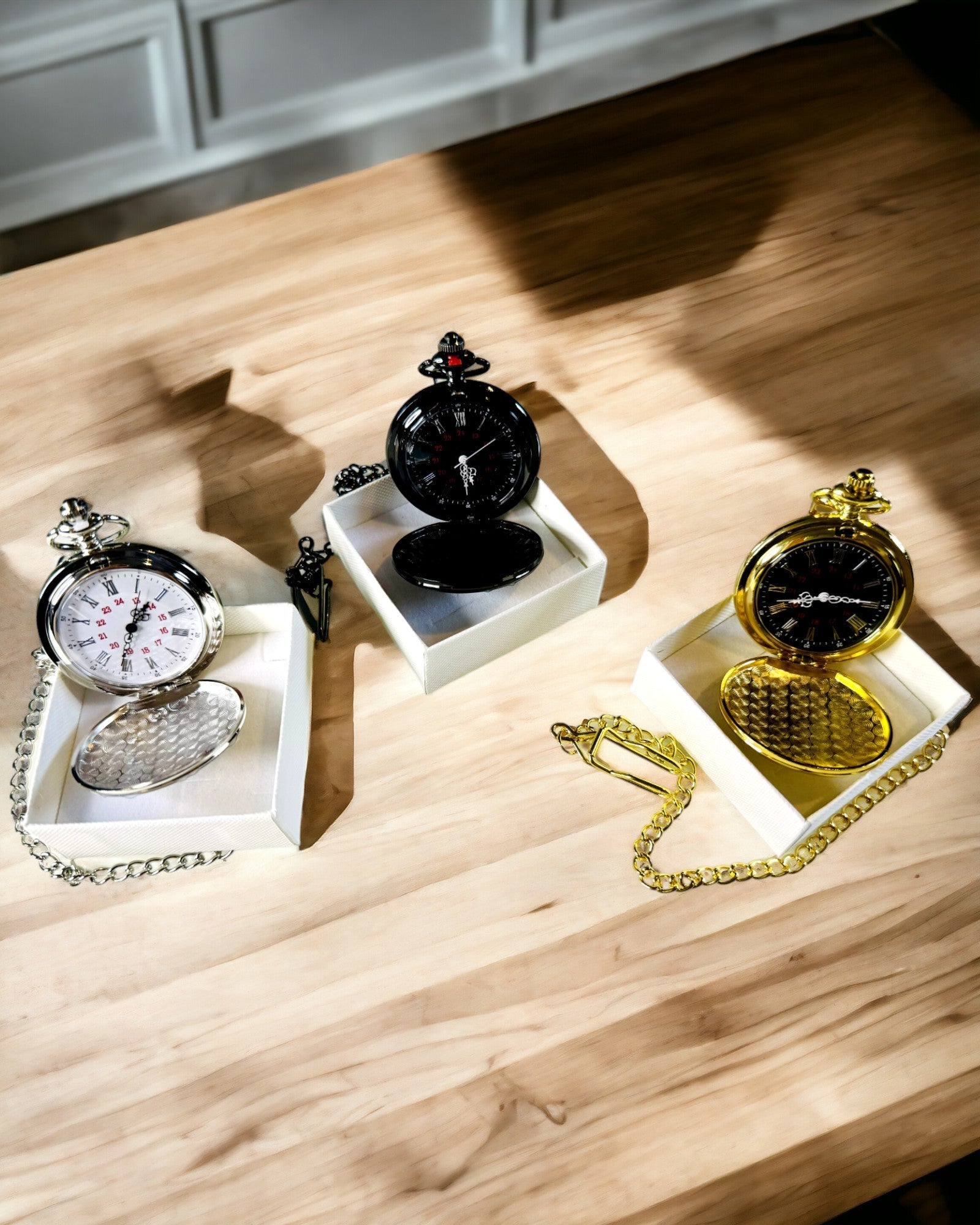 Silver pocket watch with quartz movement and engraving option