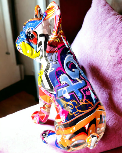 Estatueta de Bulldog Francês Feita à Mão em Estilo Street Art com Opção de Gravação