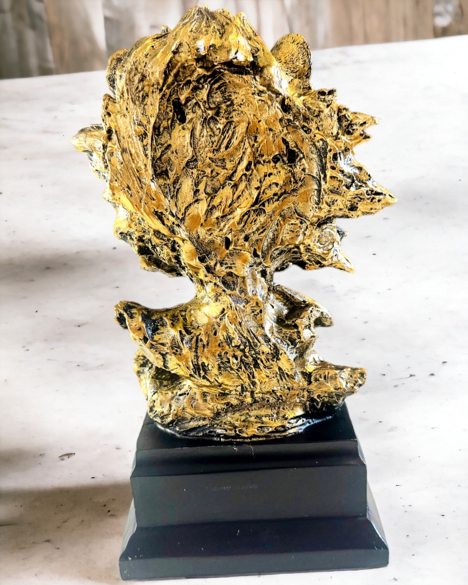 Královský Lev - Majestátní Dekorativní Figura s Možností Gravírování, 2 barevné varianty na výběr, jako dárek