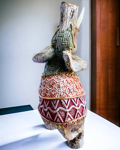 Sloní Strážkyně – Dekorativní Slon z Pryskyřice s Možností Gravírování