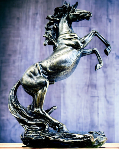 Noblesse - Figurine, Statue of a Horse in Motion - personalization with engraving available for a gift