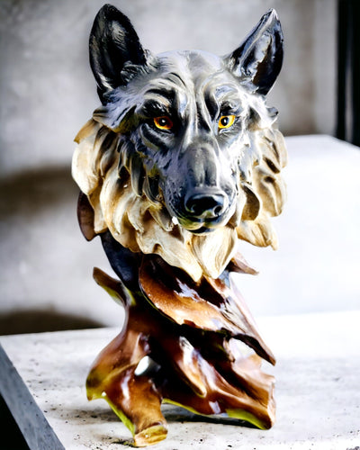 "Wolf Spirit" – Decorative Figurine with Personalization Option via Engraving, Ideal as a Gift