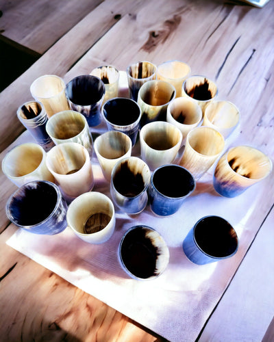 Taza Pequeña Hecha a Mano con Posibilidad de Grabado, vaso Indio Taza, posibilidad de personalización para regalo, grabado. Color claro