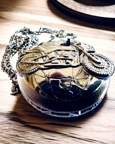 Елегантний кишеньковий годинник Мотоциклетна пристрасть, можливість персоналізації гравіюванням