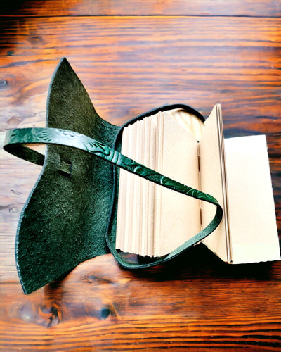 Преміум шкіряний блокнот "Елегантність Природи" - 200 сторінок, 120г, нотатник, скетчбук, 2 кольори на вибір, персоналізація гравіюванням