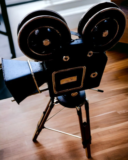Retro Cameră "Filmowa Nostalgia", posibilitate de personalizare cu gravură