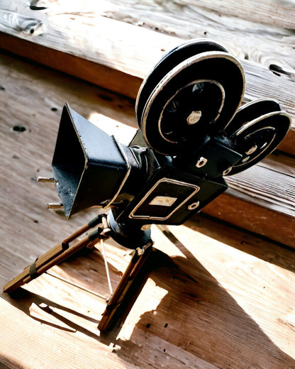 Retro Cameră "Filmowa Nostalgia", posibilitate de personalizare cu gravură
