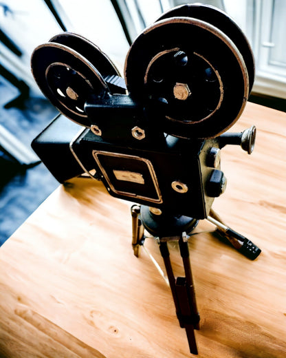 Retro Cameră "Filmowa Nostalgia", posibilitate de personalizare cu gravură