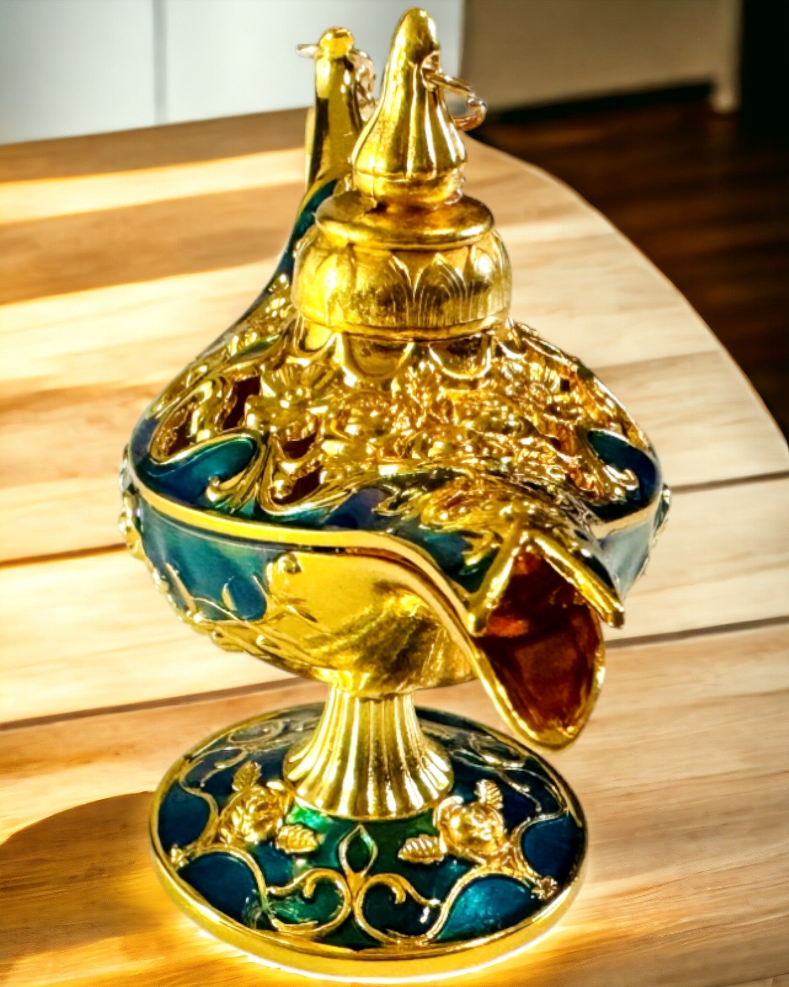 Lampă mică de mână Aladyna - Artizanat artistic din metal pentru decorarea casei, gravură