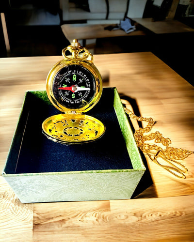 Vintage Style Gold Color Navigation Compass with Decorative Pattern – Equipment for Mountain Adventures and Discoveries. Personalization with Engraving