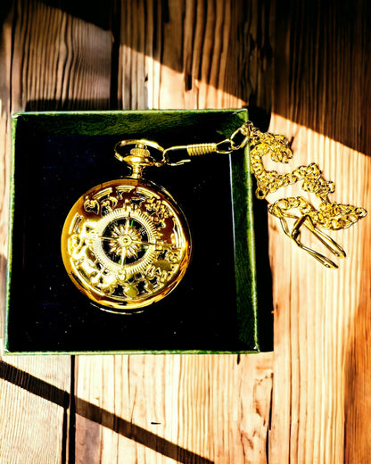 Vintage Style Gold Color Navigation Compass with Decorative Pattern – Equipment for Mountain Adventures and Discoveries. Personalization with Engraving