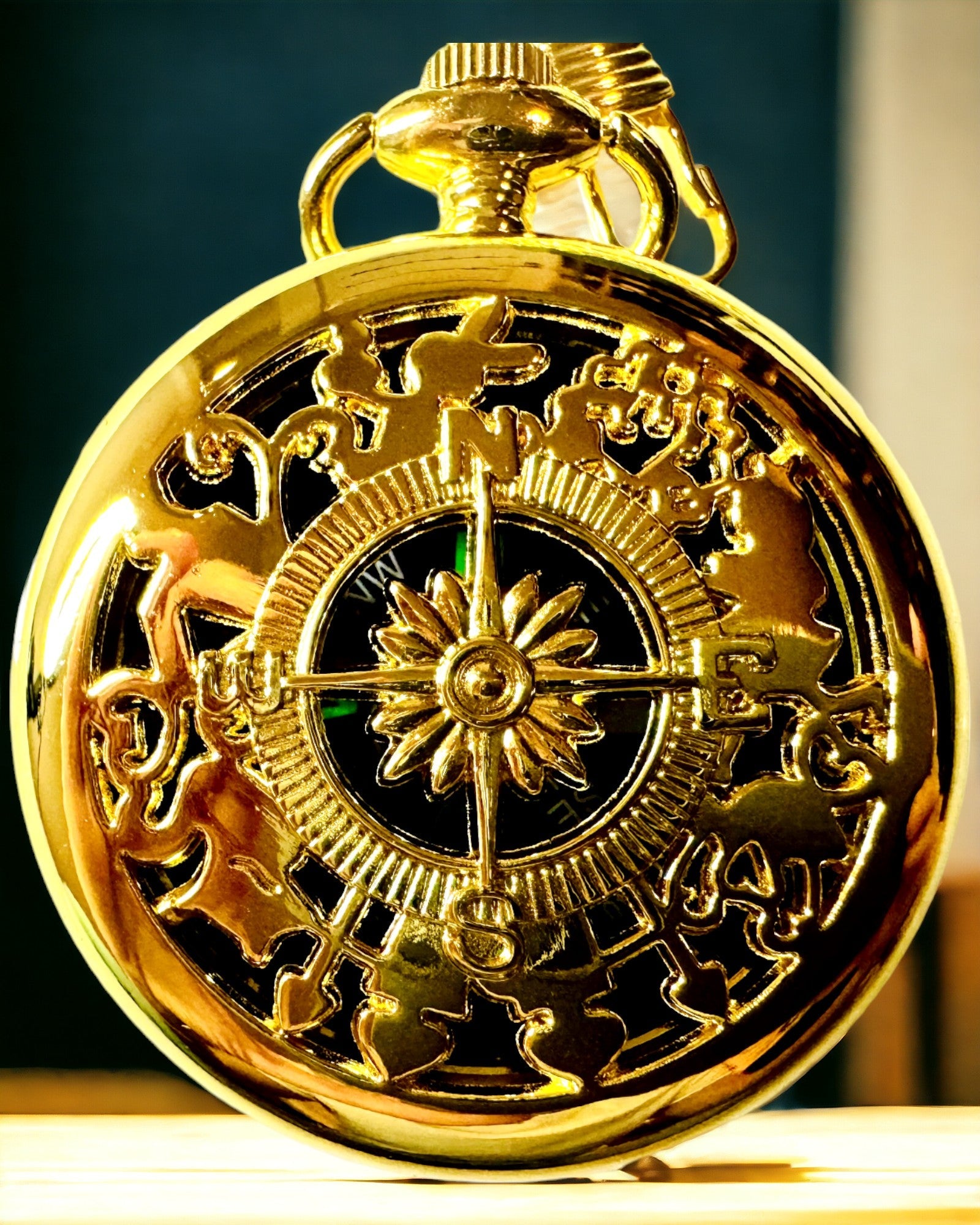 Vintage Style Gold Color Navigation Compass with Decorative Pattern – Equipment for Mountain Adventures and Discoveries. Personalization with Engraving