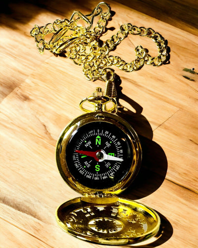 Vintage Style Gold Color Navigation Compass with Decorative Pattern – Equipment for Mountain Adventures and Discoveries. Personalization with Engraving