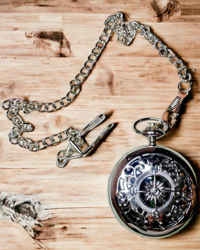 Pocket Compass Silver Color in Retro Style with Openwork Pattern – Elegant and Practical. Engraving