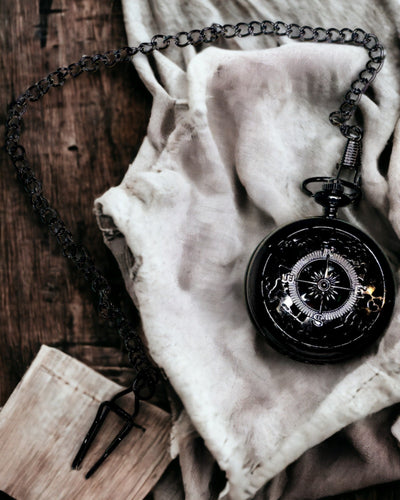 Kabatas pulksteņa stila kompass "Navigator" - Tumša metāla krāsa