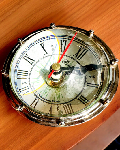 Bailey Compass Clock - Ceas Elegant cu Motiv de Busolă cu Posibilitate de Gravare