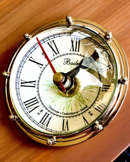 Bailey Compass Clock - Ceas Elegant cu Motiv de Busolă cu Posibilitate de Gravare