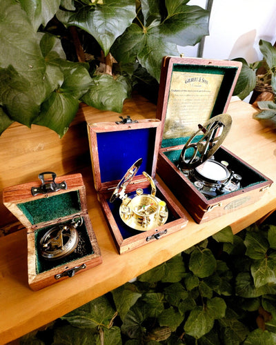 Wooden box for "Maritime" compact compass - personalization with engraving available