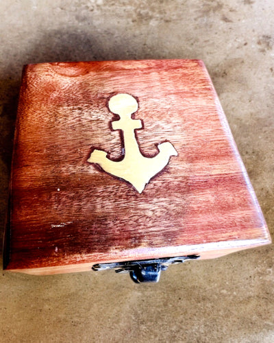Wooden box for "Maritime" compact compass - personalization with engraving available