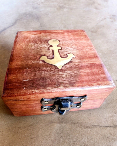 Wooden box for "Maritime" compact compass - personalization with engraving available