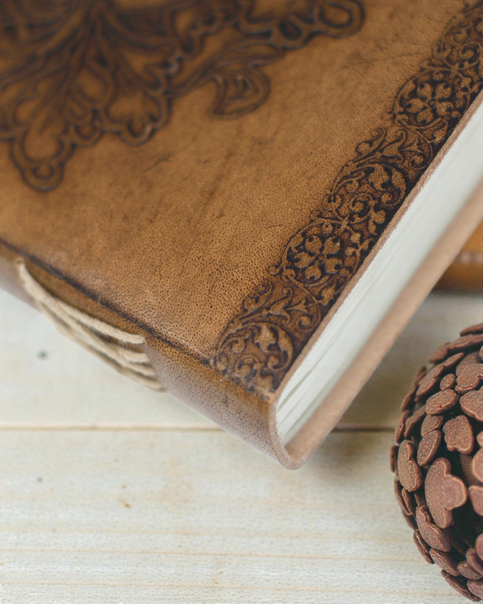 Caderno de apontamentos em couro «Homem Verde» (20x15 cm)