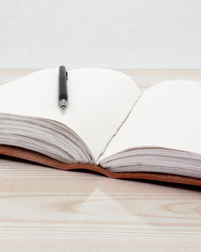 Didžiulis 7 čakros odinis užrašų sąsiuvinis – 25,4x33,0 cm (200 puslapių)