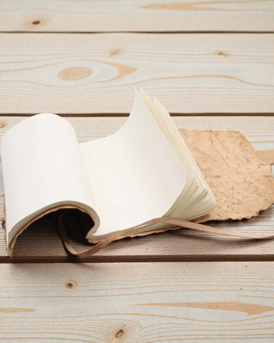 Roll-up Leather Travel Notebook – Natural (21 x 15 cm)