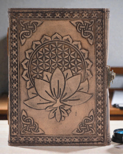 Lotus Mandala - Ezoterična bilježnica - Starinska siva - 200 stranica - Šivani rub - 17.5x12.5x3cm