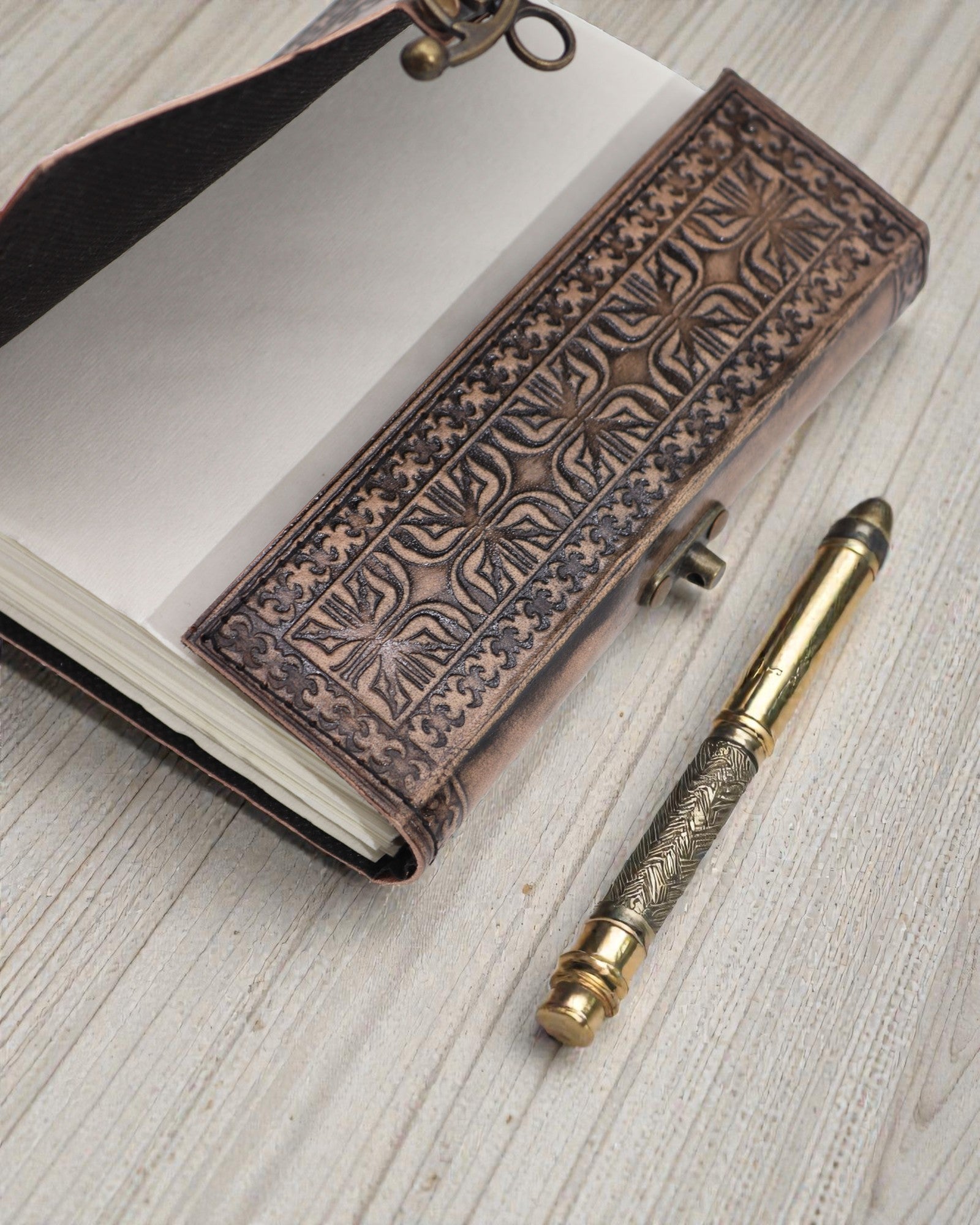 Lotus Mandala - Ezoterična bilježnica - Starinska siva - 200 stranica - Šivani rub - 17.5x12.5x3cm