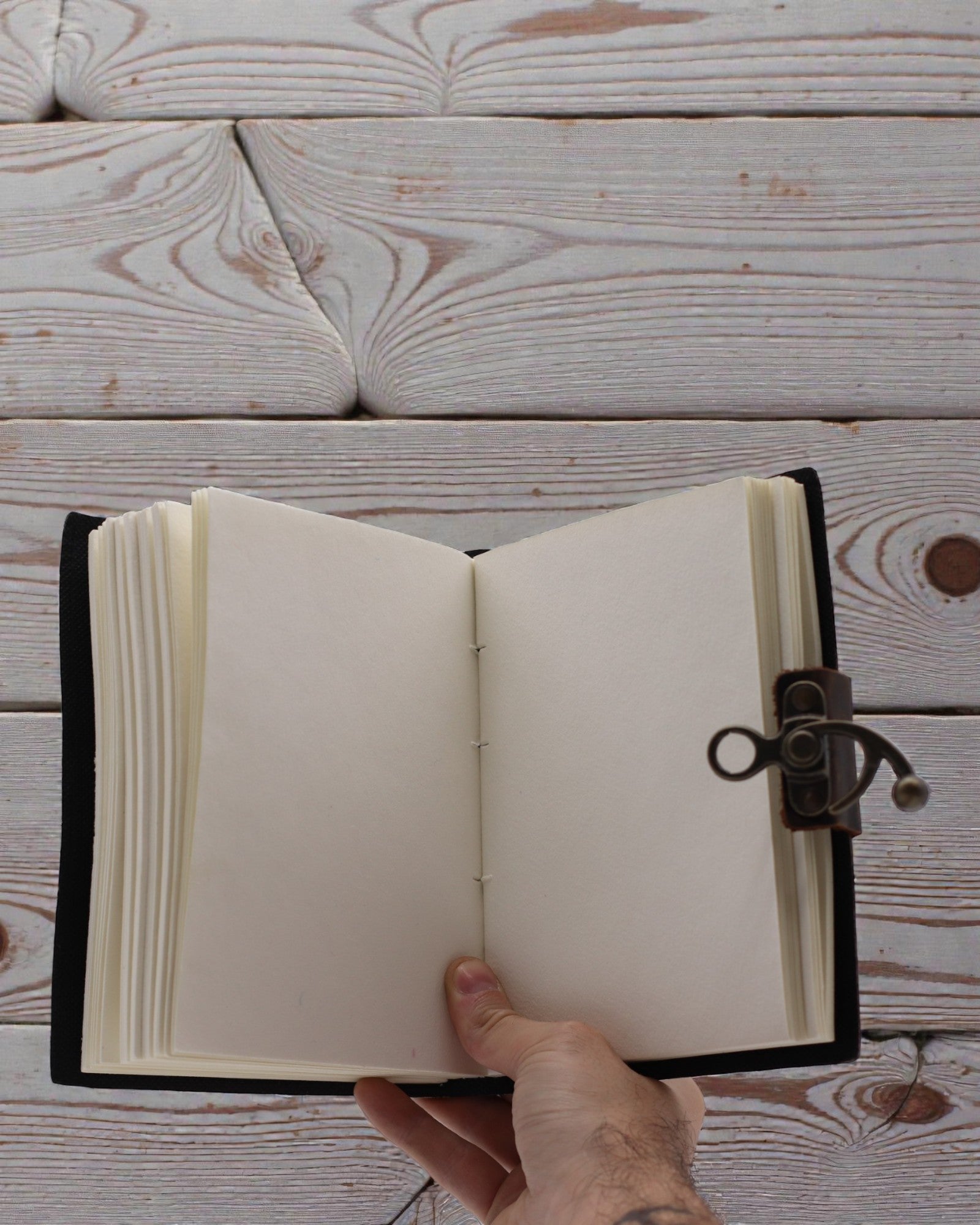 Шкіряний друкований записник – Припини безкінечне гортання поганих новин - 17.8x12.7 cm