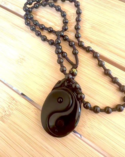 Obsidijanski Amulet Yin Yang s Graviranjem - Harmonija i Zaštita, personalizacija gravurom za poklon
