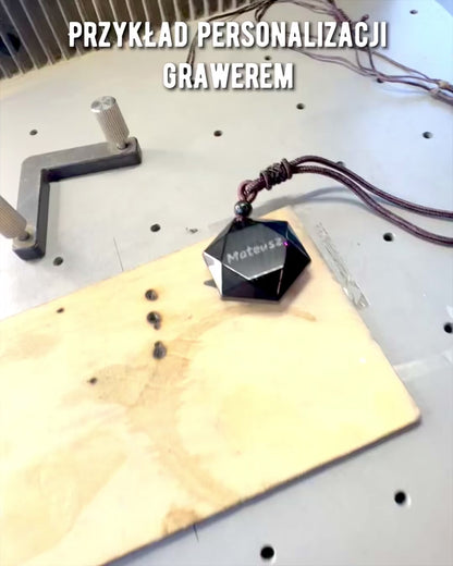 Amulet od crnog opsidijana "Davidova zvijezda", mogućnost personalizacije gravurom za poklon