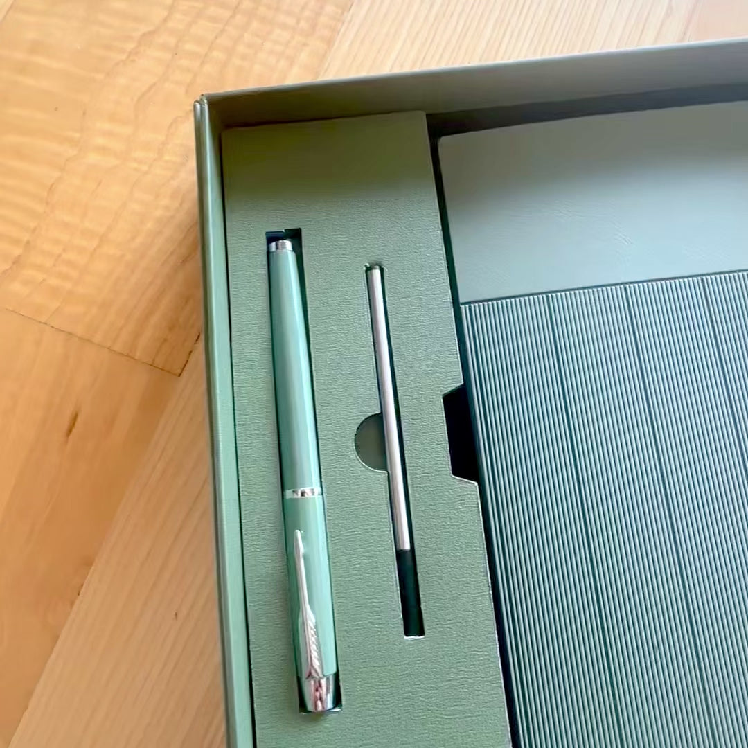 Elegant Gift Set with Personalized Engraving - Olive Green Leather A5 Notebook with Pen and Spare Refill in an Aesthetic Gift Box
