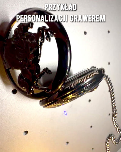 Reloj de Bolsillo "Equus Tempus" - Negro con Motivo de Caballo, posibilidad de personalización con grabado - esfera negra