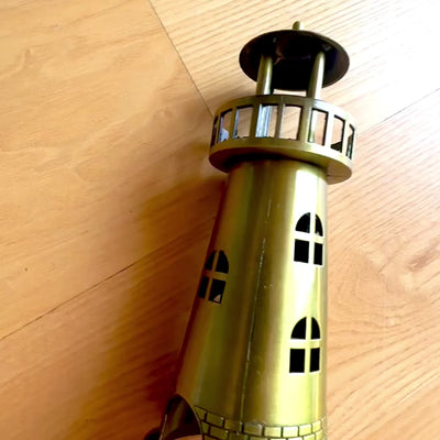 Faro portavelas para tealight de 18,5 cm en dorado antiguo con opción de grabado