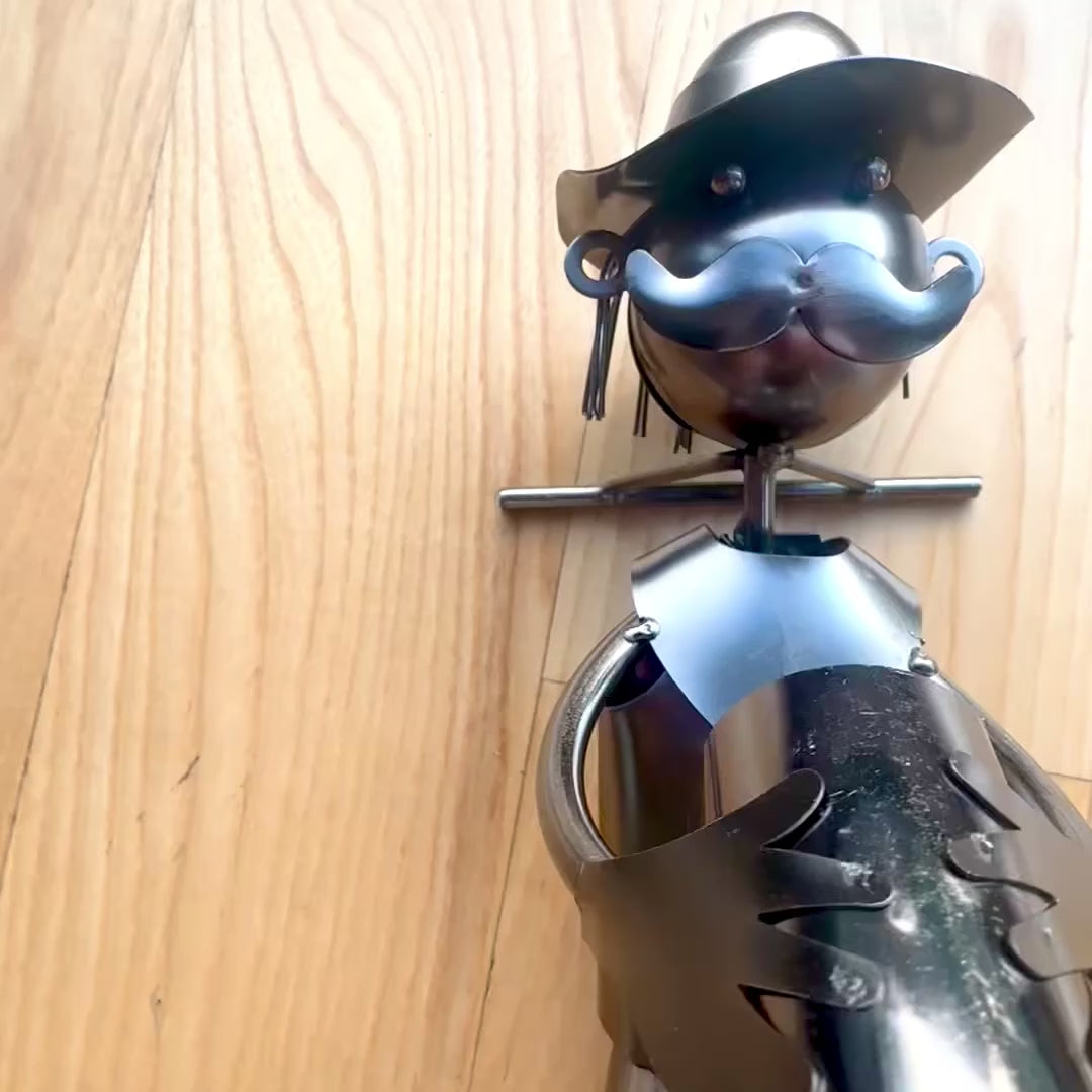 Metalni stalak za vino - putnik, mogućnost personalizacije graviranjem