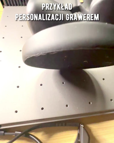 Figūriņa Bulldog Elegance - Ekskluzīvs glāžu turētājs, iespēja personalizēt ar gravējumu