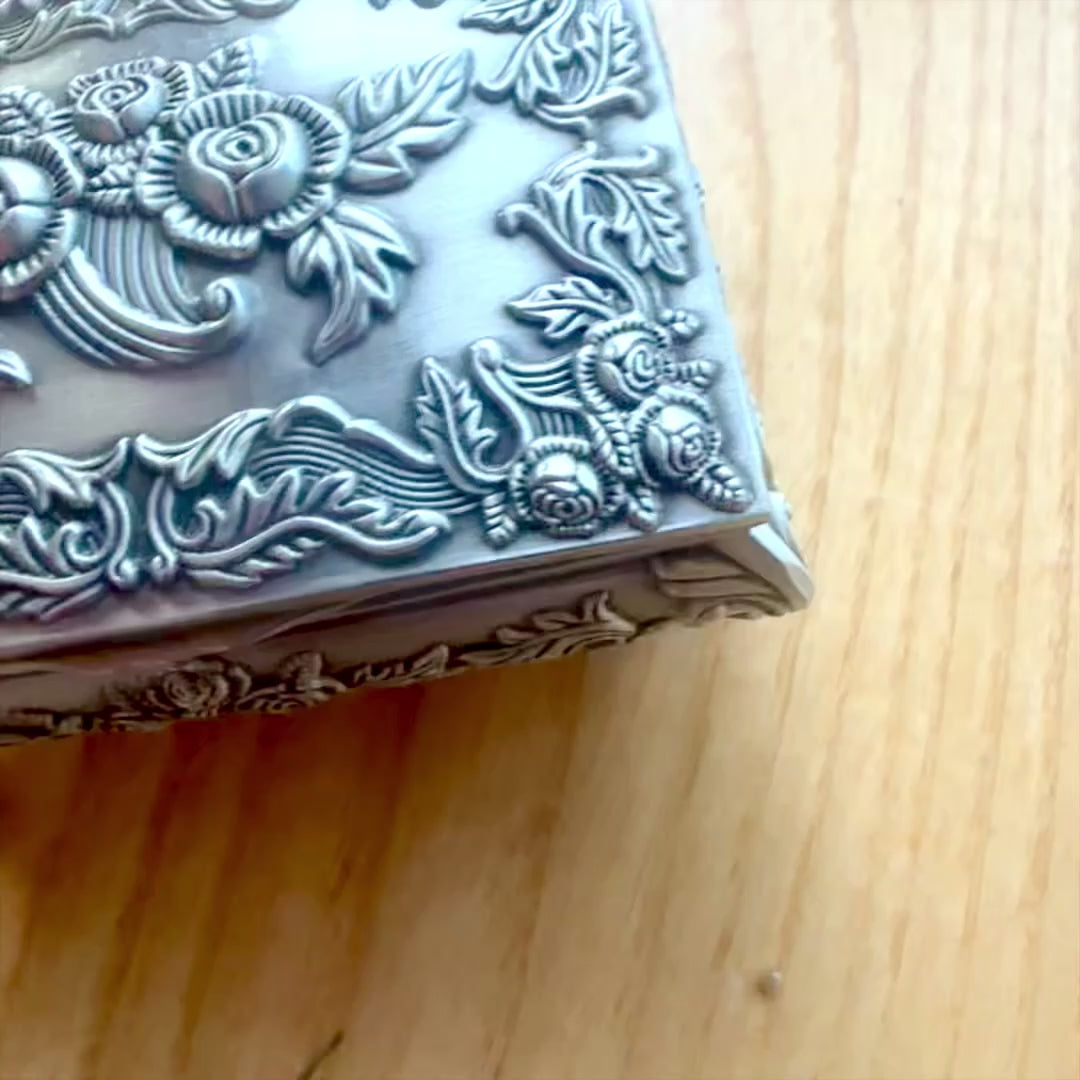 Decorative Metal Jewelry Box 2075 with Engraving
