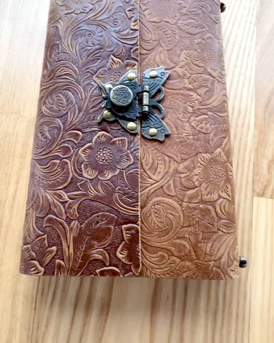 Prabangus Retro Užrašų Knygelė su Odiniu Viršeliu - "Vintage Elegance", 480 puslapių, galimybė personalizuoti graviravimu