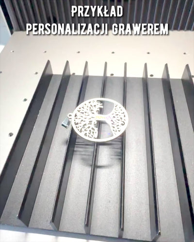 Nerūsējošā tērauda kaklarota "Dzīvības koks" - personalizācija ar gravējumu, 2 krāsu varianti