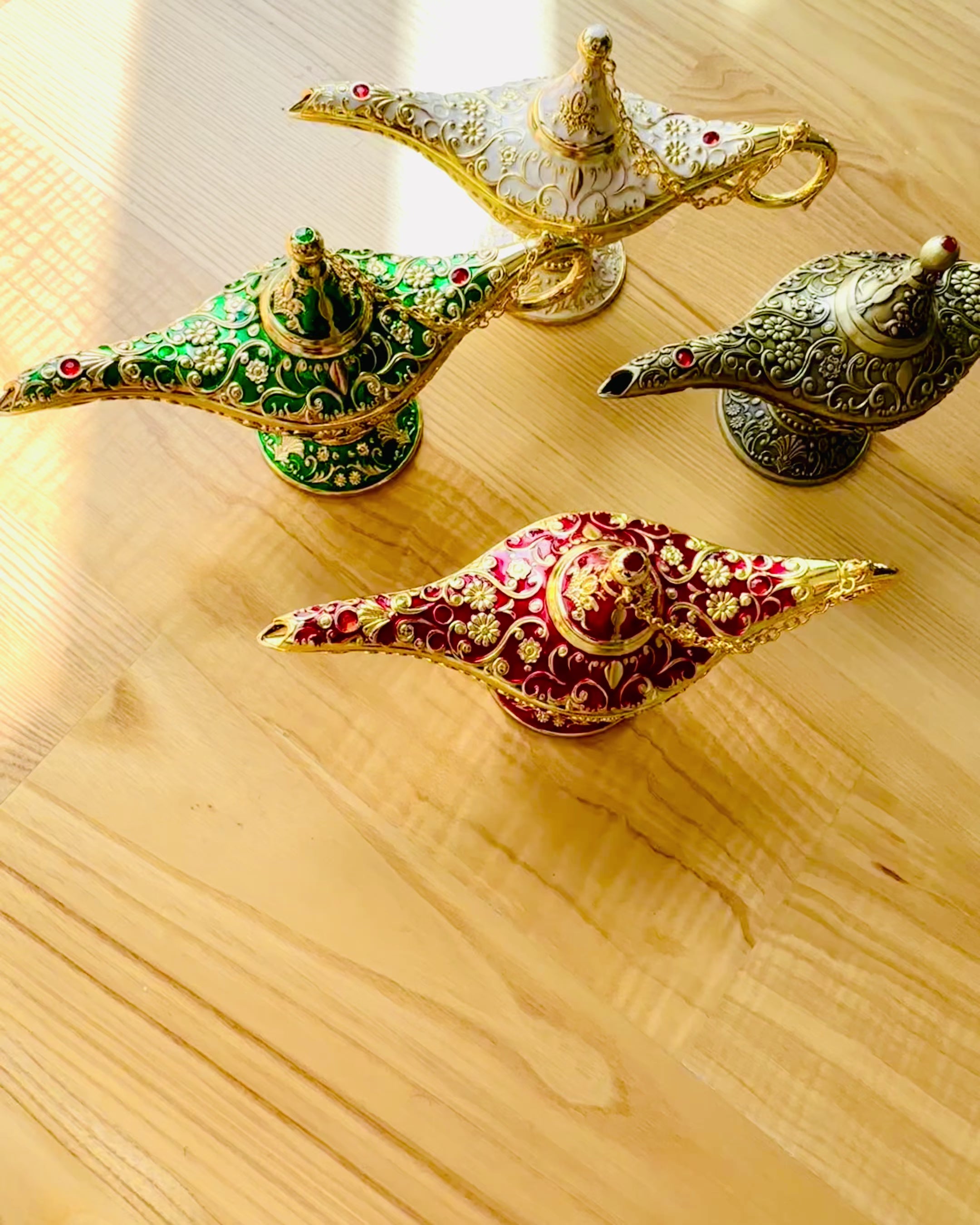 Magic Aladdin Lamp with Engraving Option - Dark Green Variant, interwoven with gold