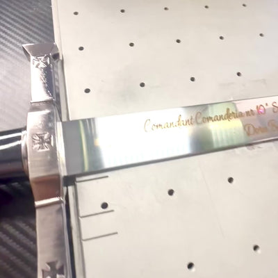 Tērauda bruņinieka zobens 84 cm makstī - replika SW-114 ar iespēju personalizēt ar gravējumu
