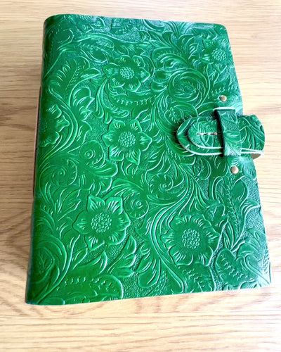 Leather Vintage Notebook "Floralis" – hand-embossed, 400 pages, engraving option, 2 variants
